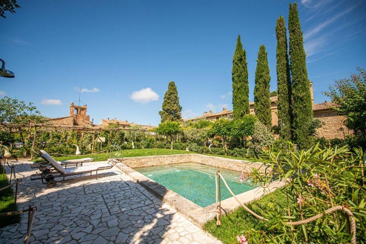 Palazzo Del Capitano Wellness E Relais Hotel San Quirico dʼOrcia Kültér fotó